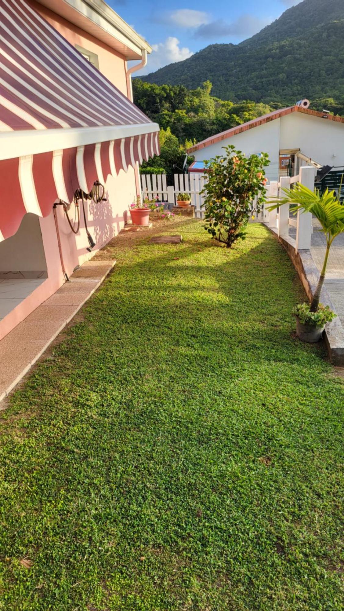 Maison Indep, Spa, Mer, Jardin, Bien-Etre เลส์ทรัวส์-ซีเลต์ ภายนอก รูปภาพ